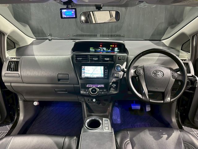 Toyota PRIUS ALPHA 2014 6434010-4