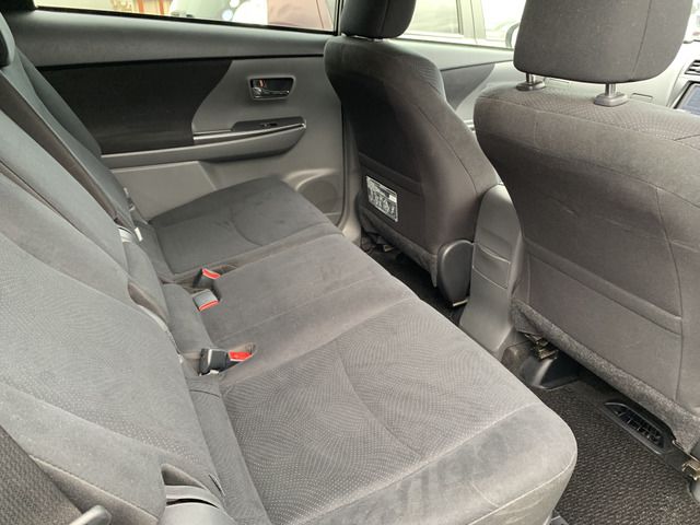 Toyota PRIUS ALPHA 2014 6434310-8