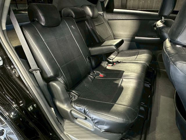 Toyota PRIUS ALPHA 2013 6435233-6