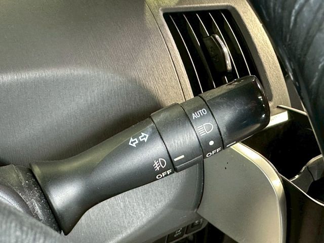 Toyota PRIUS ALPHA 2013 6435233-9
