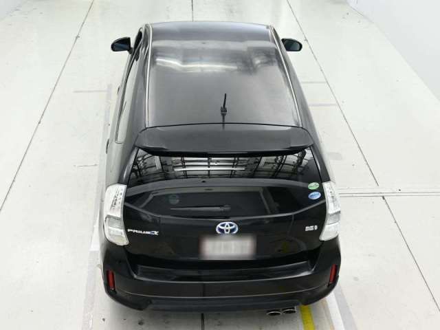 Toyota PRIUS ALPHA 2013 6435335-7