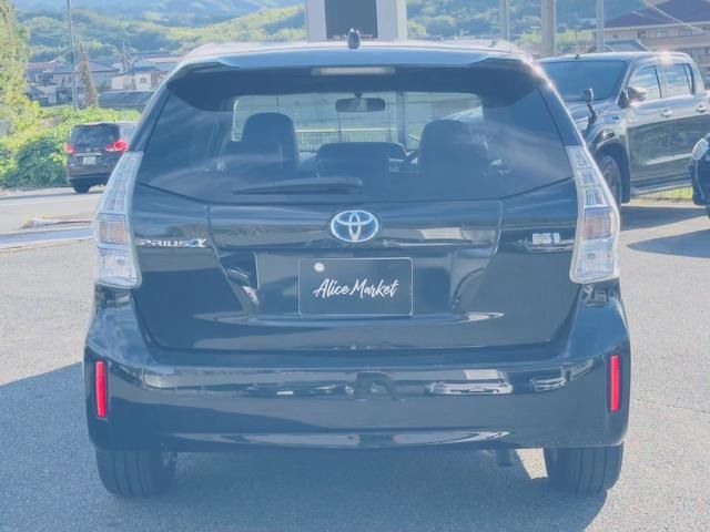 Toyota PRIUS ALPHA 2012 6435719-5