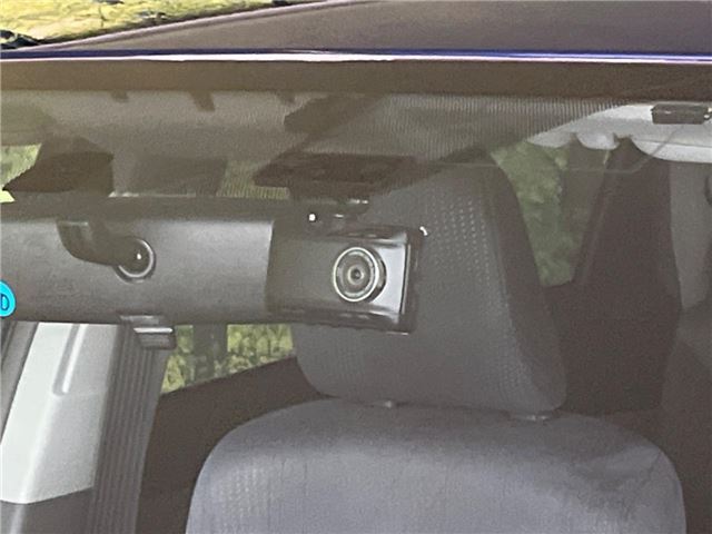 Toyota PRIUS ALPHA 2012 6436264-5