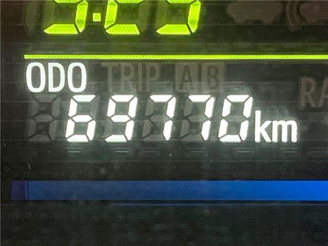 Toyota PRIUS ALPHA 2012 6436387-2