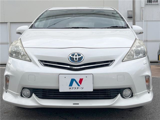 Toyota PRIUS ALPHA 2012 6436387-9