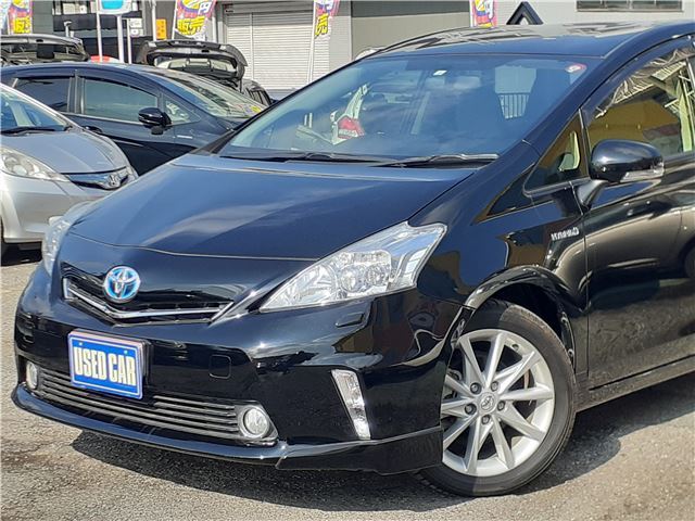 Toyota PRIUS ALPHA 2012 6436811-6