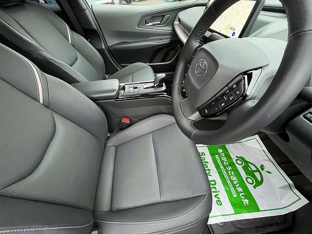 Toyota PRIUS PHV 2023 6437657-3