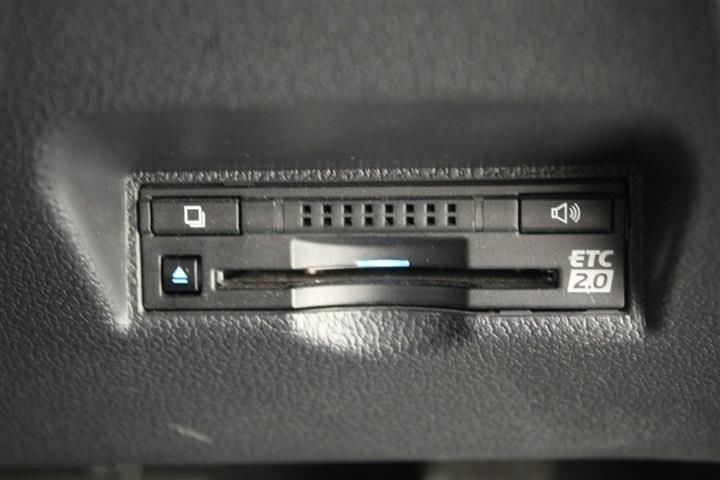 Toyota PRIUS PHV 2018 6440223-3