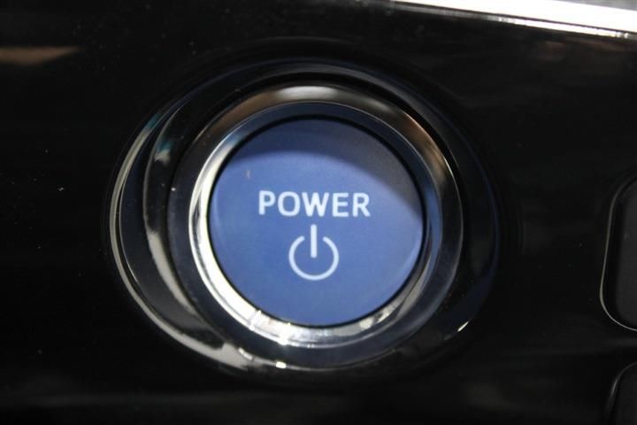 Toyota PRIUS PHV 2018 6440223-4