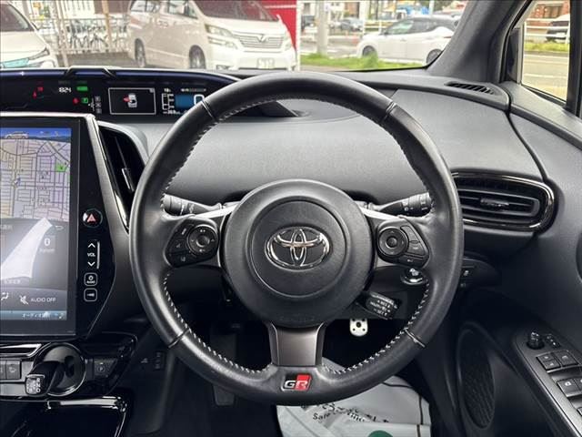 Toyota PRIUS PHV 2018 6440821-10