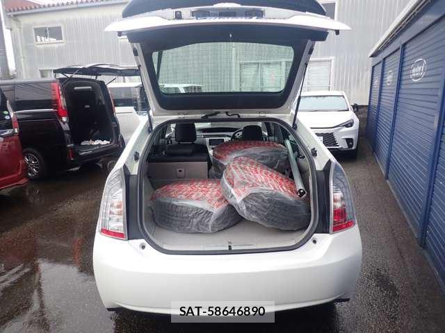 Toyota PRIUS PHV 2013 6446868-7