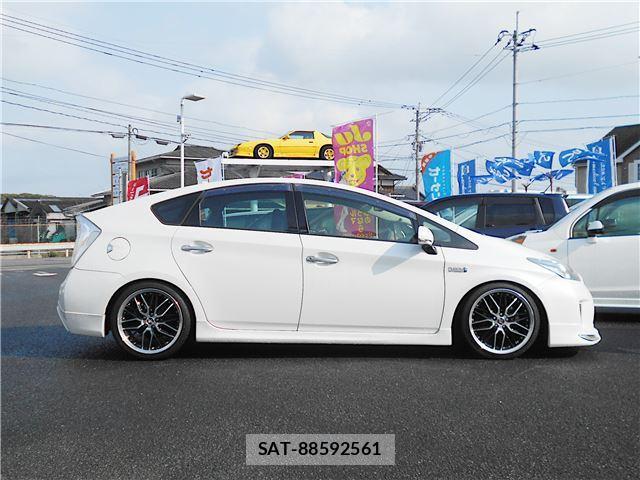 Toyota PRIUS PHV 2013 6446869-4