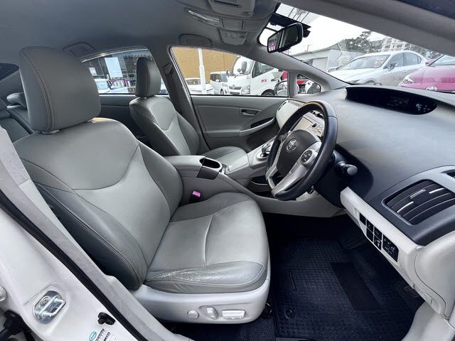 Toyota PRIUS PHV 2013 6446968-3