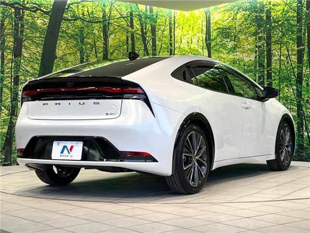 Toyota PRIUS 2025 6426398-10