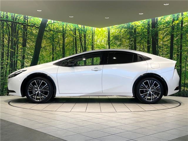 Toyota PRIUS 2025 6426398-7