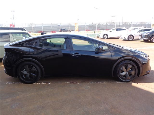 Toyota PRIUS 2023 6429743-4