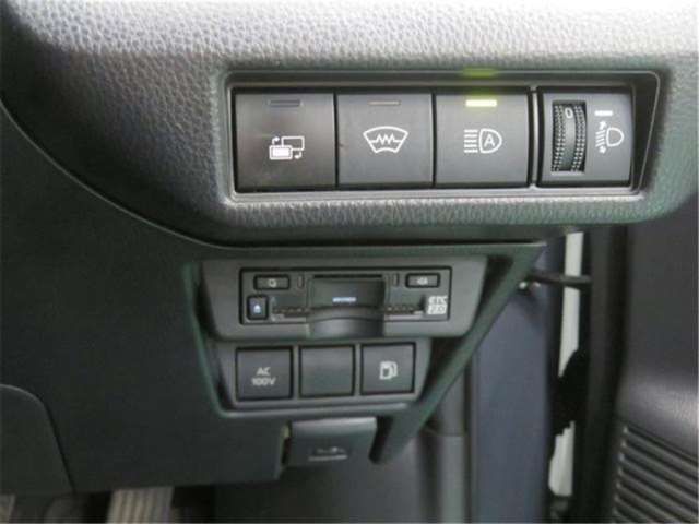 Toyota PRIUS 2023 6430121-7
