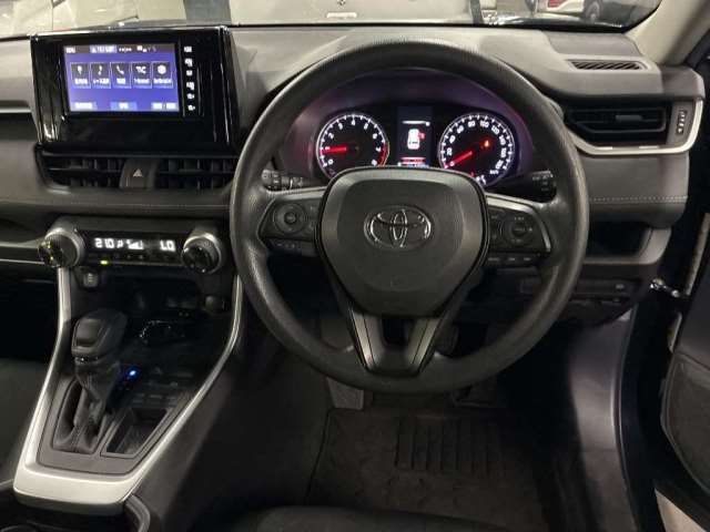 Toyota RAV4 2020 6456348-8