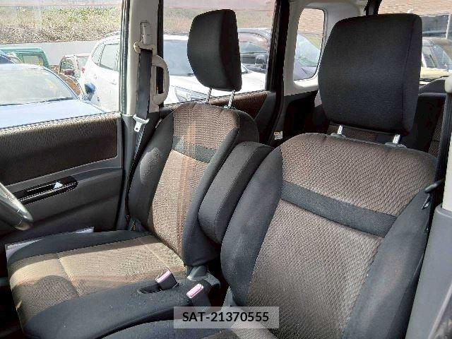 Nissan ROOX 2013 6427398-8