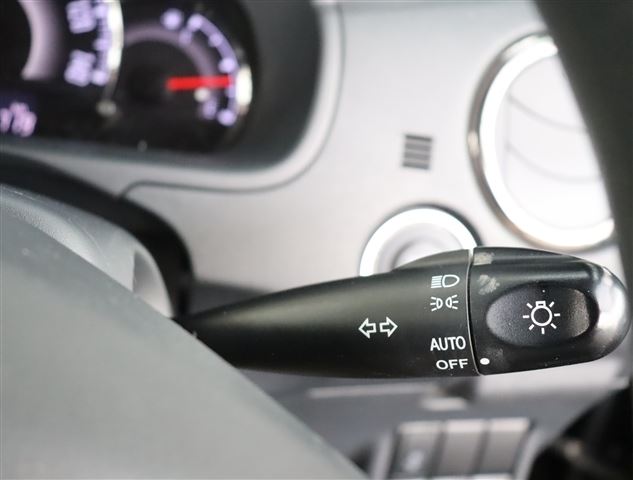 Nissan ROOX 2013 6427677-6