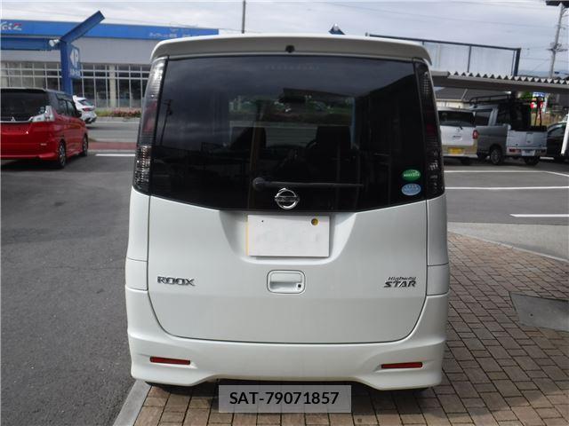 Nissan ROOX 2012 6428201-3