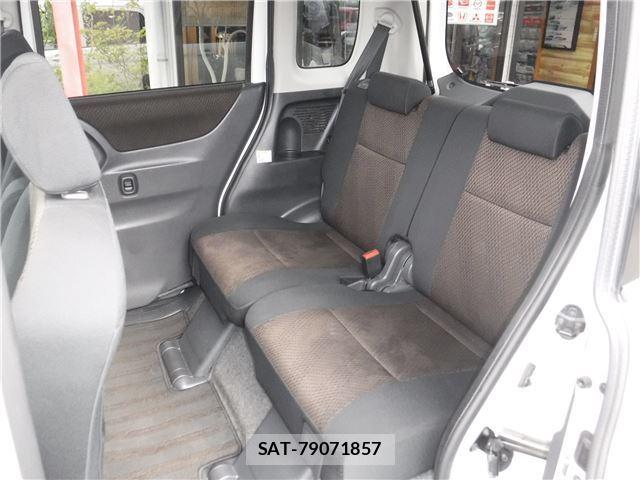 Nissan ROOX 2012 6428201-9