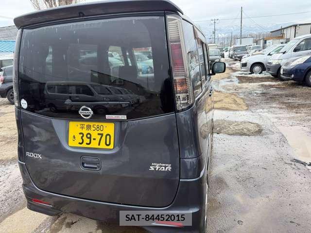 Nissan ROOX 2011 6428470-9