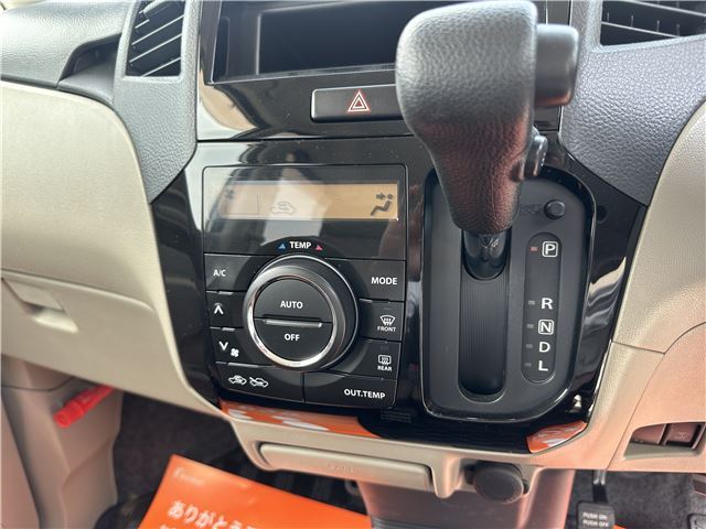 Nissan ROOX 2010 6428815-9