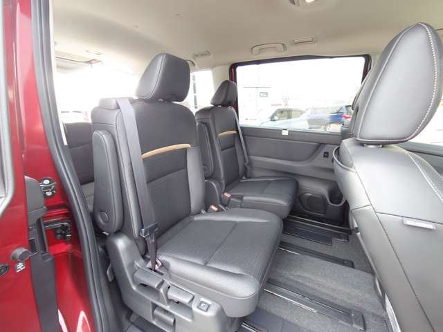 Nissan SERENA 2025 6429420-4