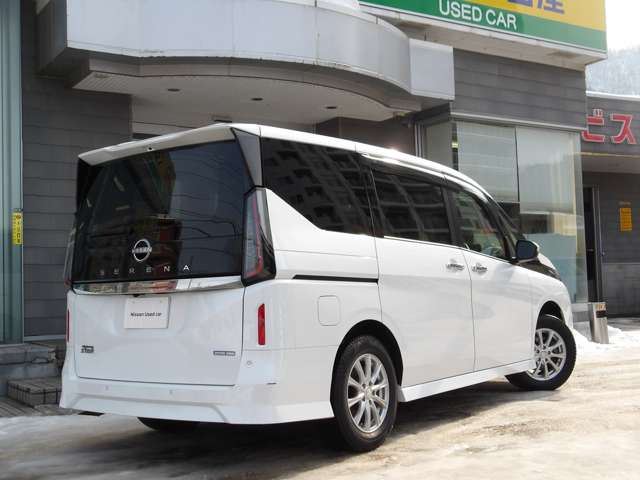 Nissan SERENA 2023 6434111-1