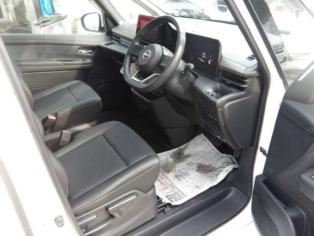 Nissan SERENA 2023 6434111-10