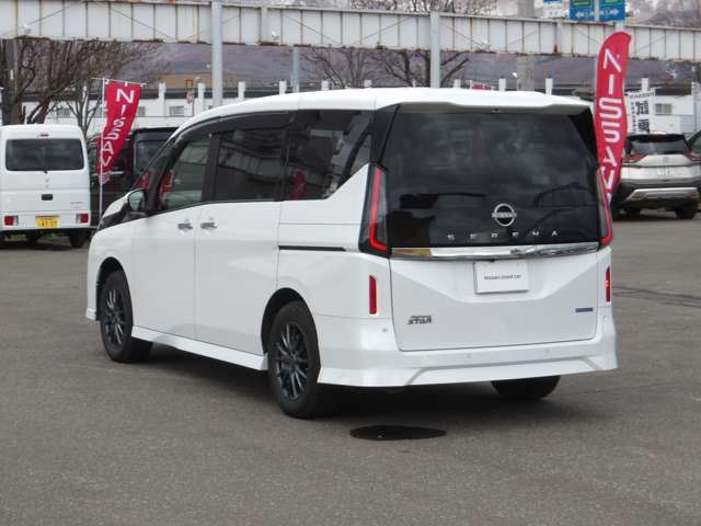 Nissan SERENA 2023 6434447-6