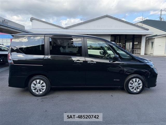 Nissan SERENA 2022 6435676-5