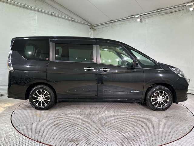 Nissan SERENA 2022 6435901-3