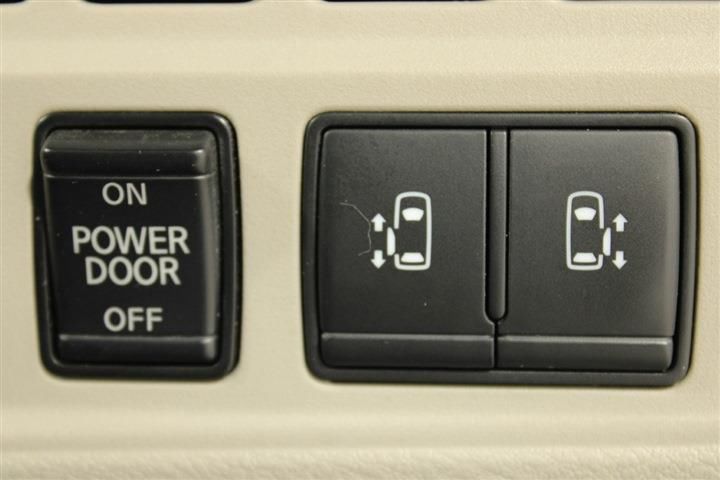 Nissan SERENA 2021 6437537-4