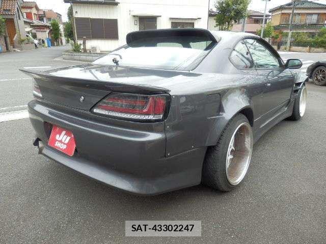 Nissan SILVIA 2001 6447720-3