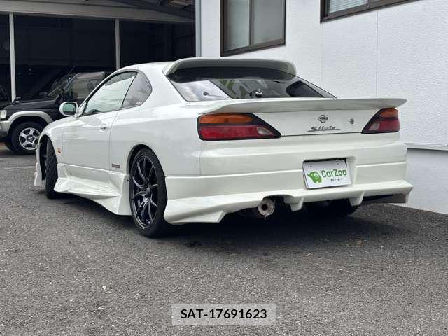 Nissan SILVIA 2001 6448135-1