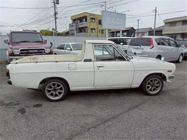 Nissan SUNNY TRUCK 1992 6443927-8