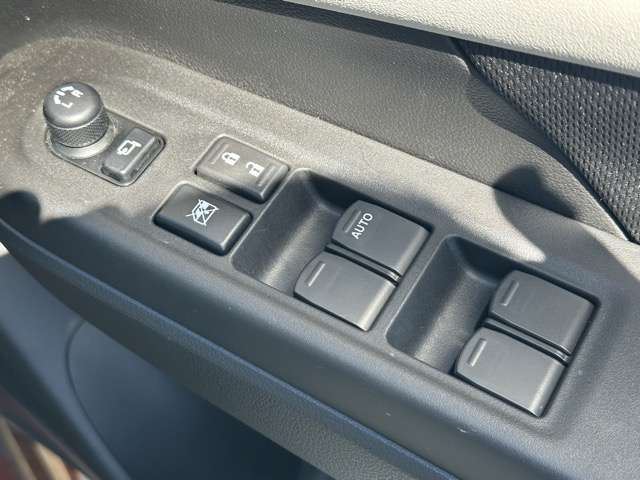 Suzuki SWIFT 2024 6466347-10
