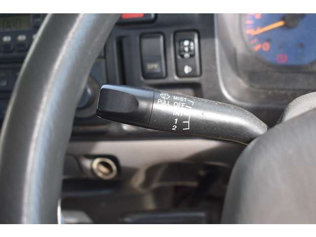 Mazda TITAN DASH 2007 6461819-7