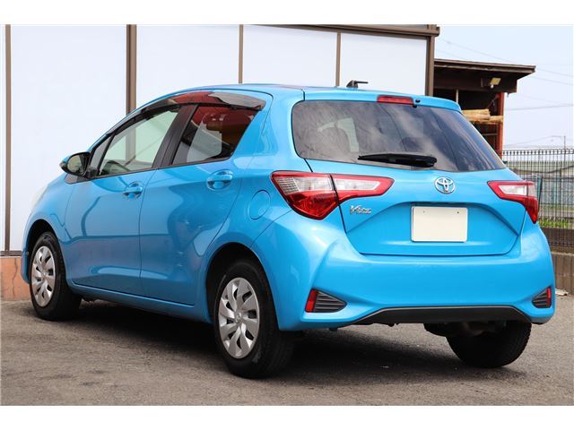 Toyota VITZ 2018 6479333-5