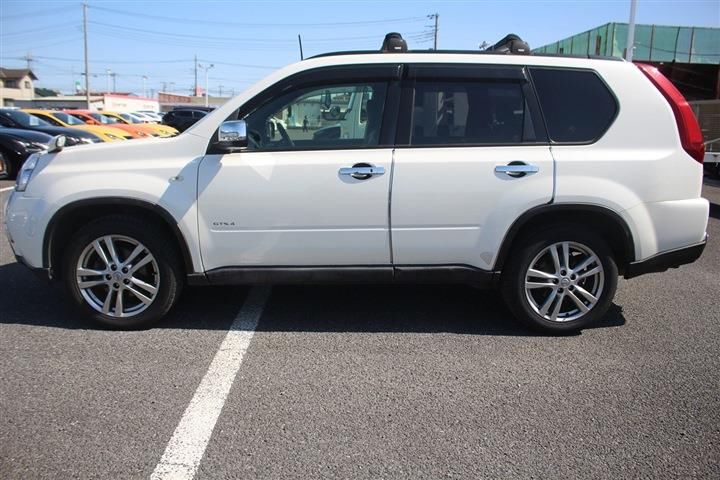 Nissan X-TRAIL 2013 6478672-10