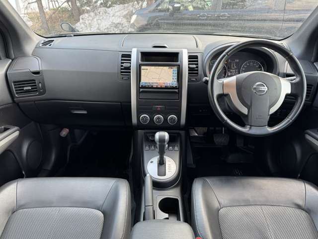Nissan X-TRAIL 2012 6479090-8