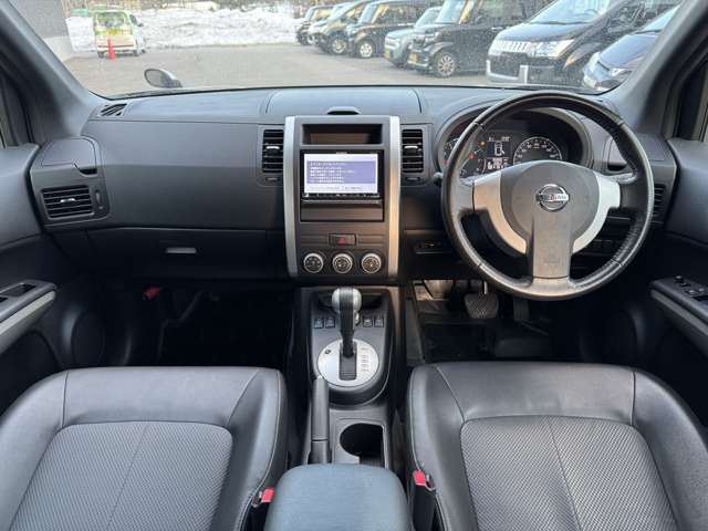 Nissan X-TRAIL 2011 6479614-8
