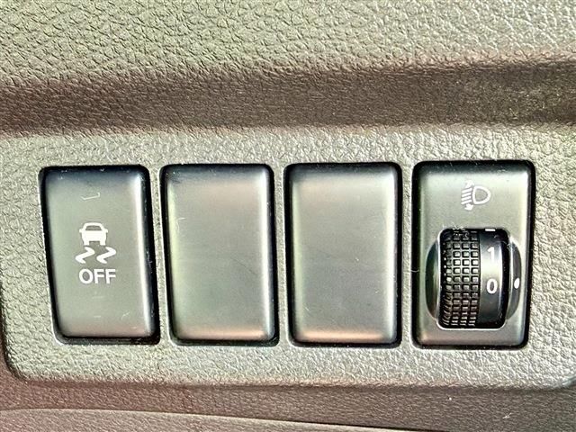 Nissan X-TRAIL 2010 6479873-9