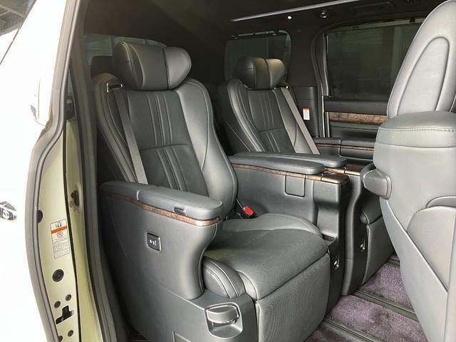 Toyota ALPHARD 2021 6516132-4