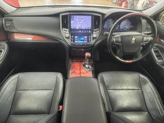Toyota CROWN MAJESTA 2014 6491287-2