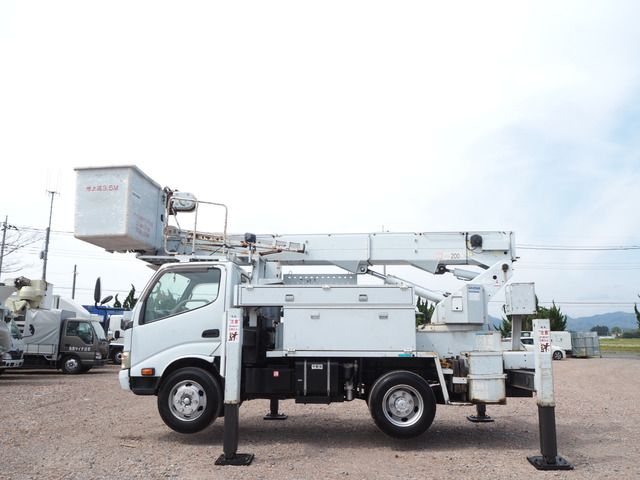 Toyota DYNA TRUCK 2011 6484881-1
