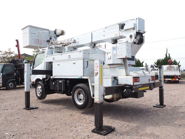 Toyota DYNA TRUCK 2011 6484881-2