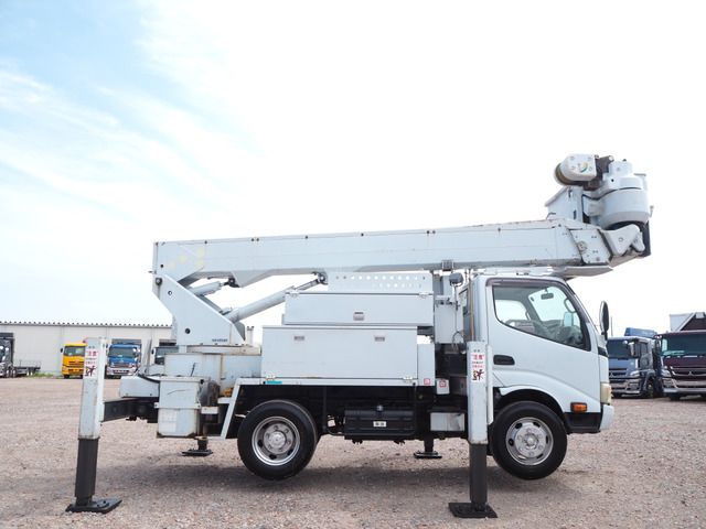 Toyota DYNA TRUCK 2011 6484881-5
